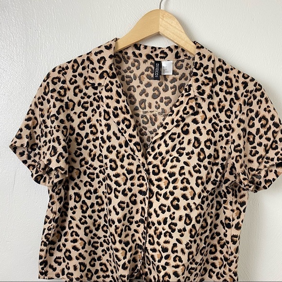 Divided (H&M) Animal Print Top. Bl/Tan. Sz 4. - Picture 3 of 8